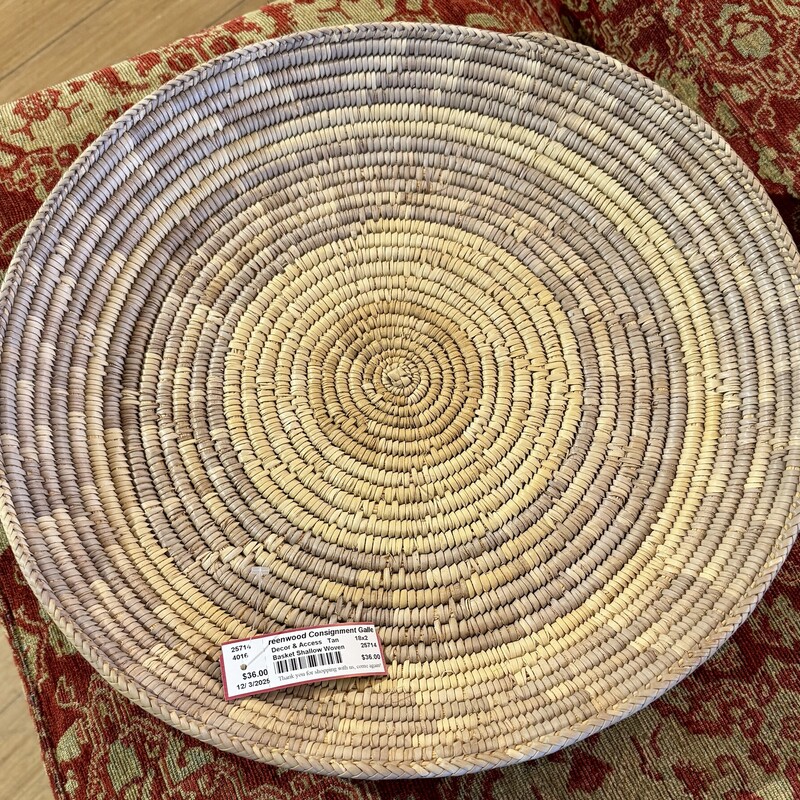Basket Shallow Woven,
 Size: 18x2