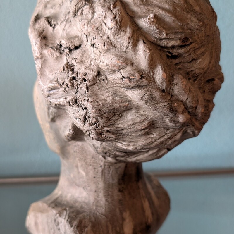 Classical Maiden Head, Plaster Sculpture
5.5 x 6 x 11h