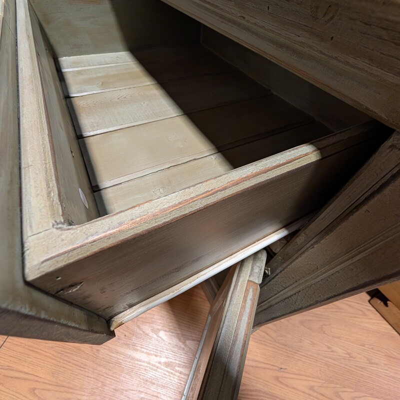 2 Door Side Table, Lt Green, Drawer
36 x 21.5 x 32h