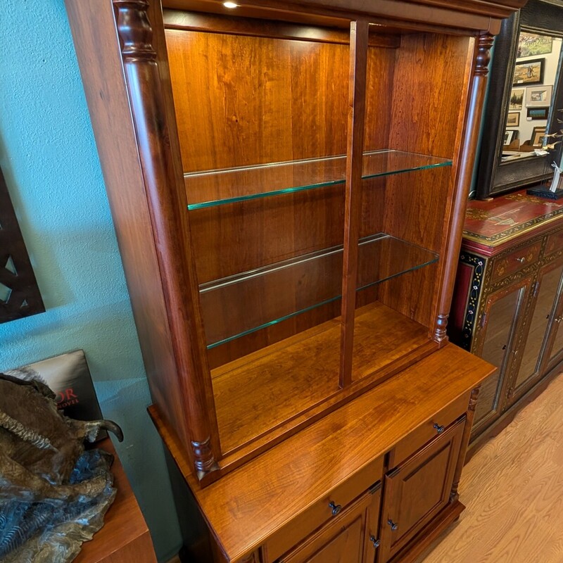 Simply Amish Savannah, 2drawer/2door,2pc Hutch
46 x 23 x 80.5h