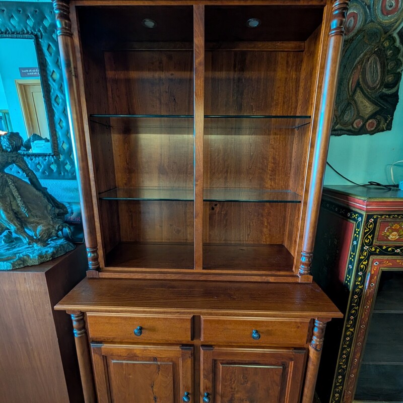 Simply Amish Savannah, 2drawer/2door,2pc Hutch
46 x 23 x 80.5h