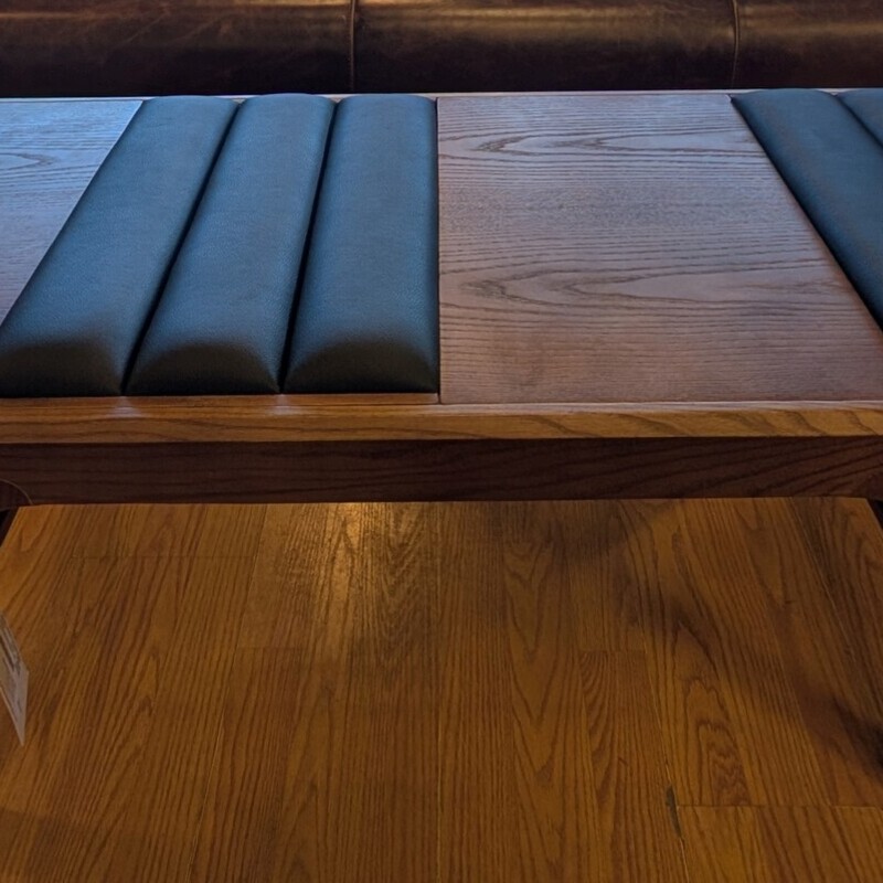 Sean Dix Reversible Coffee Table<br />
Dark Stain / Faux Black Leather<br />
48 x 20 x 17h