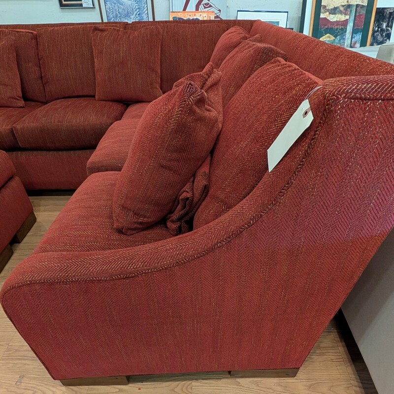 Vangaurd Fabric Sectional, Rust/Red, 3pc
87 x 87 x 36h
Otto 22 x 28