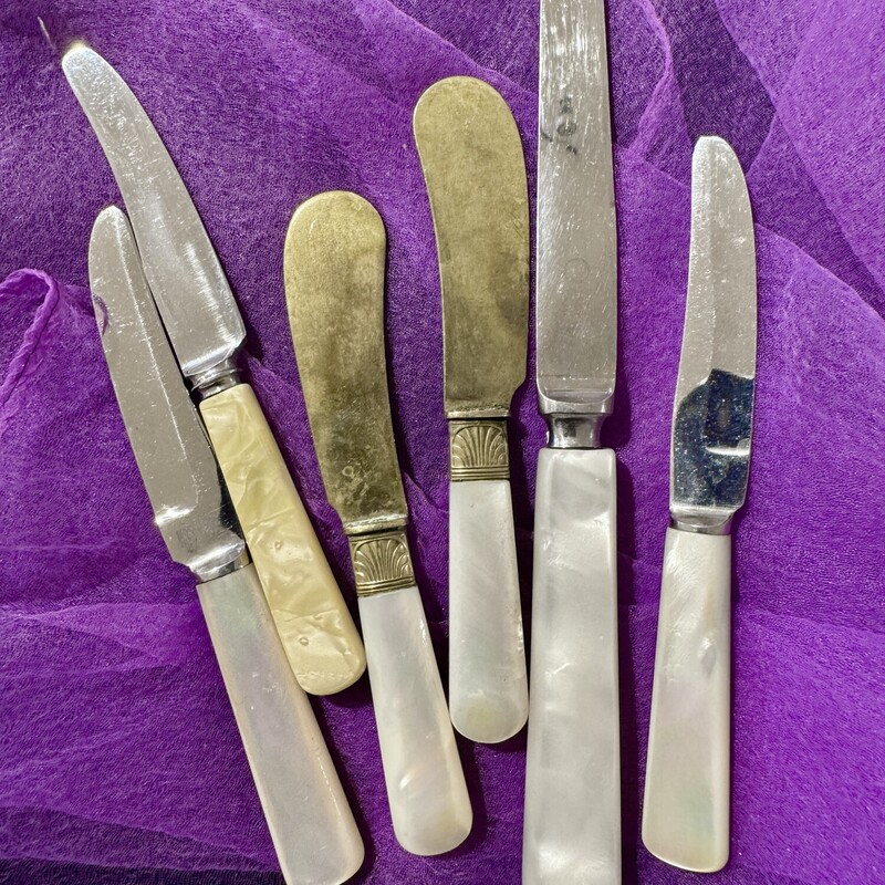 Assorted Spreaders MOP Handles, Vintage,
Size: 6 Pcs