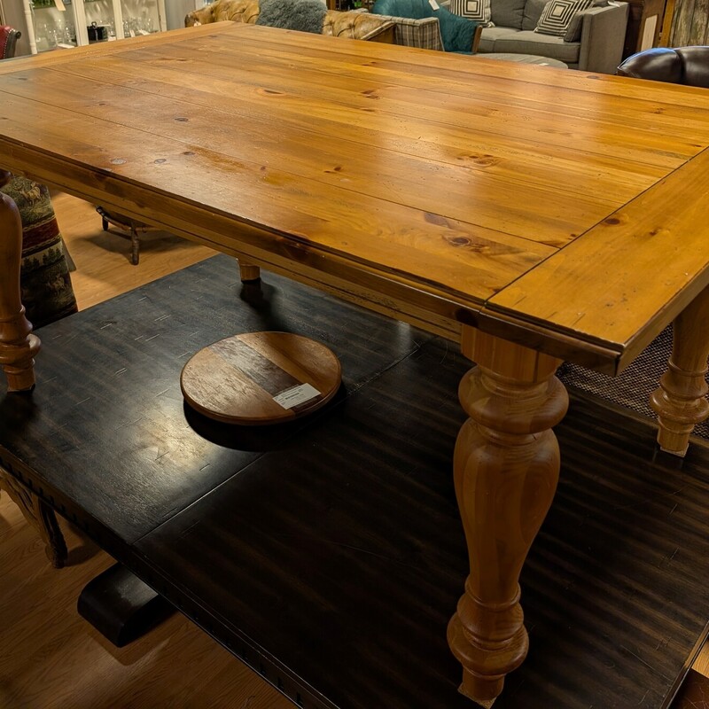 Farm Style Table Lt Stn