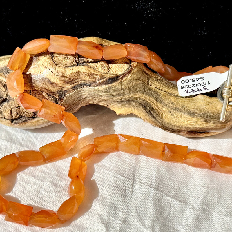 Orange rectangle beads necklace