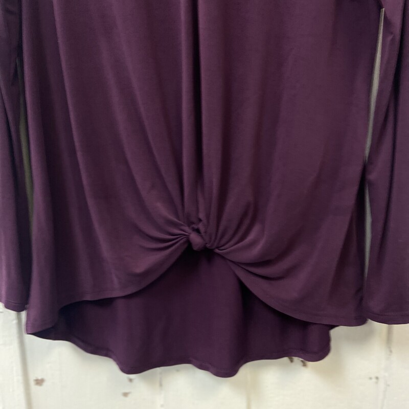 Purple Twist Front LS<br />
Purple<br />
Size: L R$52