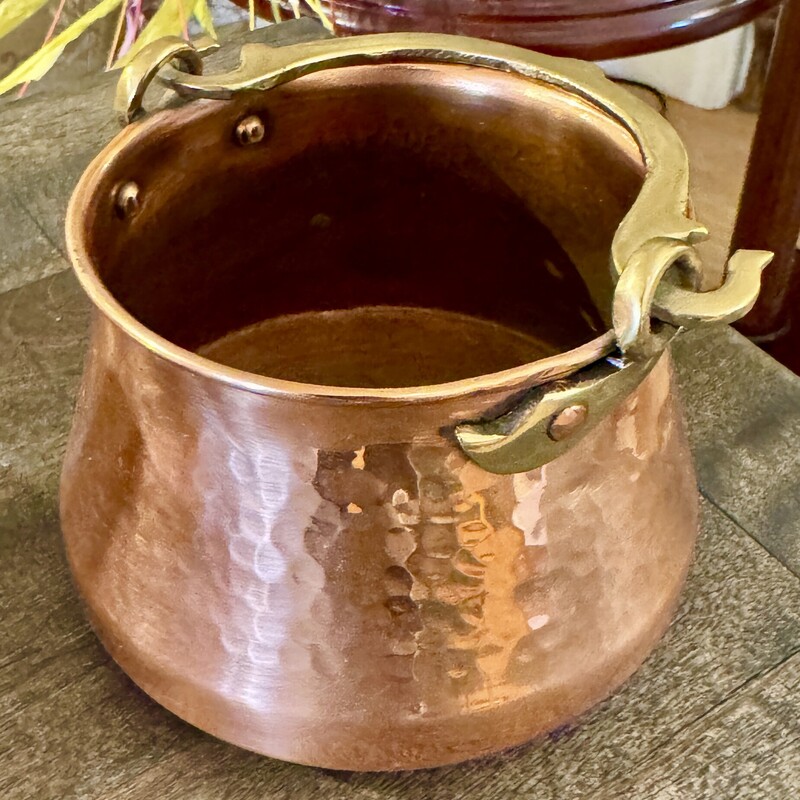 Cauldron Pot Hammered