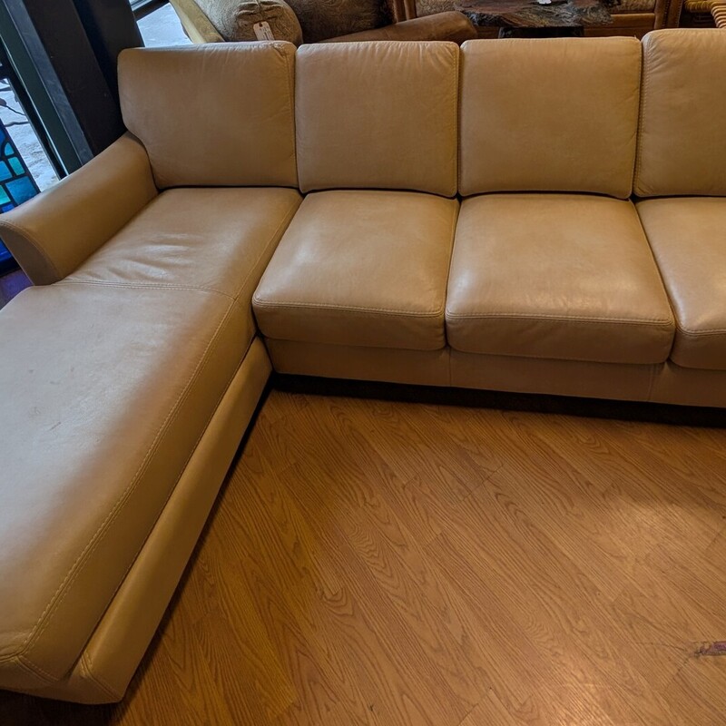 Sofa W/chaise Cream