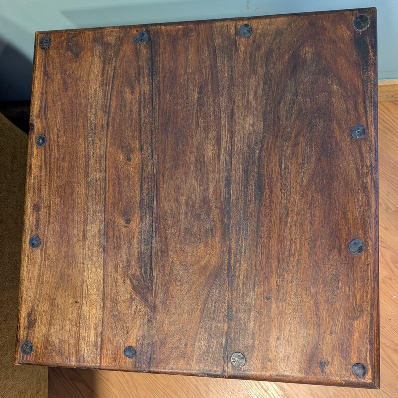 Rustic Side Table, Dark Stain, Metal Accents,Square<br />
24 x 24 x 24h