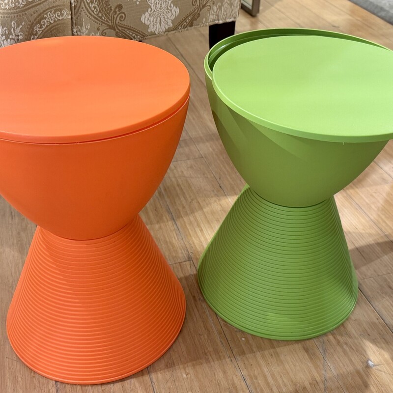 Stool Storage, Green, Size: 12x17<br />
<br />
Orange Stool Available.