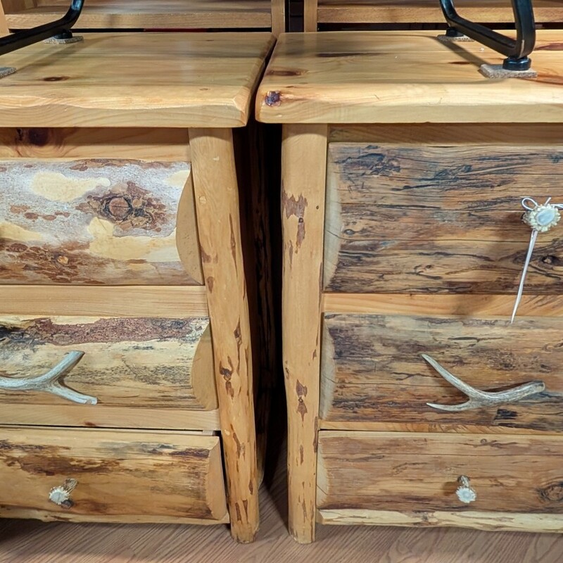 Log Bedside Table Antlers