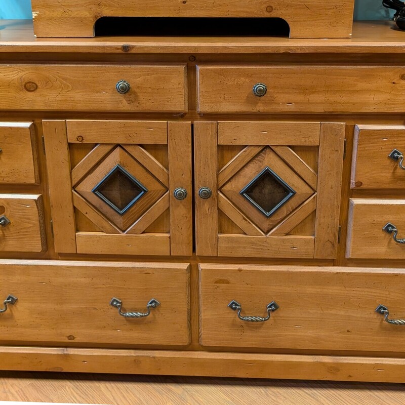 Rustic 8 Drawer 2 Door