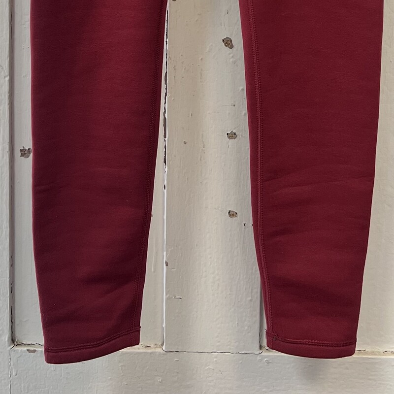 Red Flc Line Leggings<br />
Red<br />
Size: M R$129
