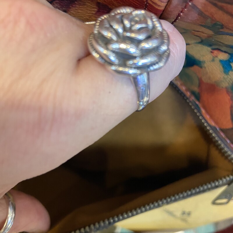 NWT Brw/Gn Flrl Crssbody<br />
Br/R/Gn<br />
Size: R $229