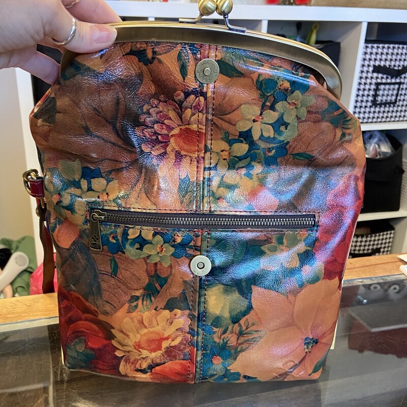 NWT Brw/Gn Flrl Crssbody<br />
Br/R/Gn<br />
Size: R $229