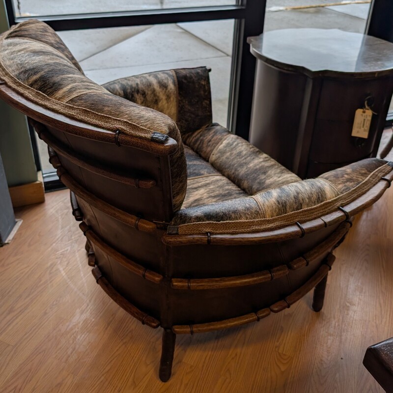 Navajo Arm Chair Set of 2, Dark Brindle<br />
44 x 36 x 35h