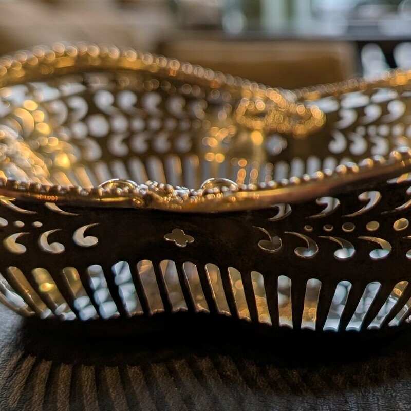 Sterling Candy Bowl 8.8<br />
6.75 x 6.75 x 2h