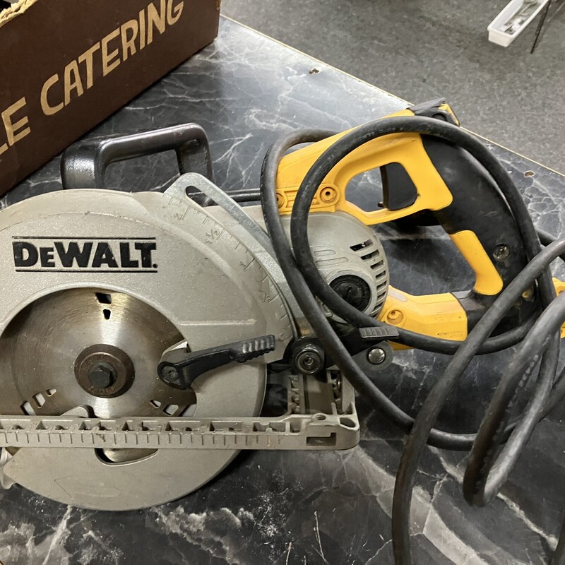 Worm Drive Saw
