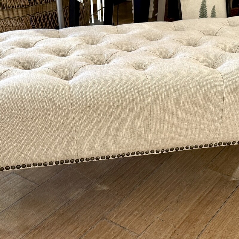 Bench Rest Hdwre Tufted