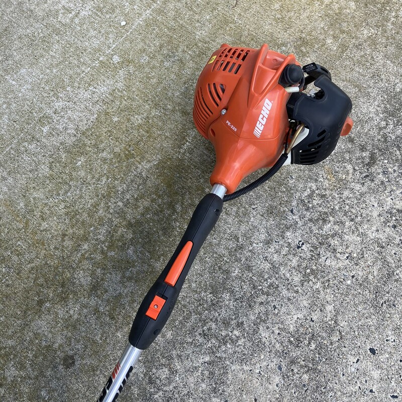 Power Edger, Echo, PE-225<br />
<br />
NEW -Never Used -Never Gassed<br />
<br />
The professional-grade ECHO PE-225 gas edger gives a crisp edge between the sidewalk and lawn. This lawn edger is designed to deliver superior power and durability in a lightweight and easy to maneuver tool. Gives that perfect manicured look to any property. All ECHO grass edger engines are certified with the highest EPA engine durability rating.<br />
<br />
Highlights<br />
For questions about service and repair, please call Echo at 1-800-432-ECHO or reference the Service & Repair document<br />
Use a 50:1 ratio of fuel to oil mix for 2-stroke cycle engines, recommend using only fresh gas with a minimum octane rating of 89 or higher (mid-grade to premium) at all times<br />
50:1 ratio equal 1 US Gal. 89 octane plus 2.6 fl. oz. ECHO PowerBlend gold oil or ECHO red armor oil<br />
Backed by a 5-year consumer/2-year commercial warranty<br />
Edge trimmer features a 21.2 cc professional-grade 2-stroke engine<br />
i-30 starting system reduces starting effort