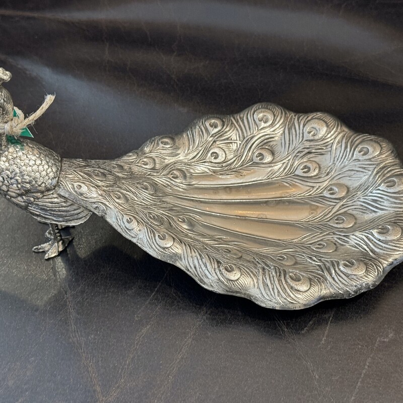 Dish Peacock Fan Tail