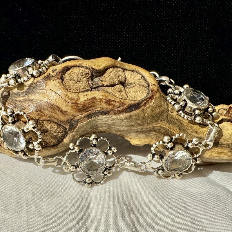 BRSTflowerfacetmiddle