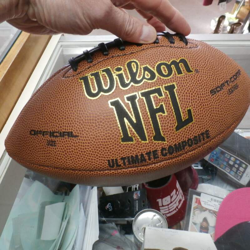 NFL Wilson Football Aeneas Williams autograph Full Size #16173
Rating: (see below)- 3 - Good Condition
Team: Arizona Cardinals
Players: Aeneas Williams
Brand: Willson
Size: Full size - approx 12x8
Color: Brown
Material: composite leather
Style: hand signed autograph football Aeneas Williams #35  10:9 Romans & bonus Cordarrelle Patterson #84
Condition: - Good condition: autographed with sharpie and the football is clean and crisp; missing air; 
Item # 16173
Shipping: $12.65
