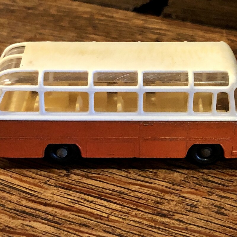 Vintage Lesney Matchbox #68 Mercedes Coach in really nice used condition. c.1960s. A great addition to your collection. No box.<br />
Priority shipping.