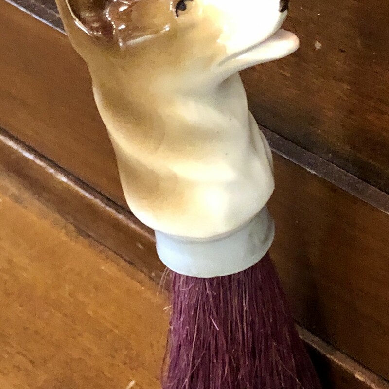 German Figural Porcelain Clothes Brush c.1920s. German Shepherd is beautiful undamaged porcelain.<br />
Will be shipped priority mail or can be picked up.