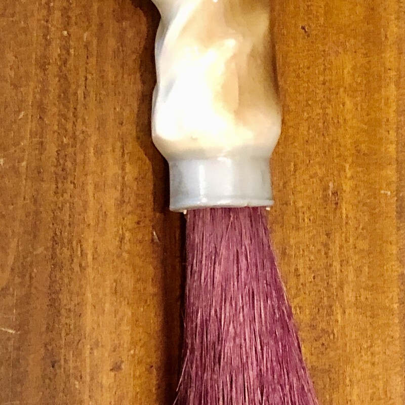 German Figural Porcelain Clothes Brush c.1920s. German Shepherd is beautiful undamaged porcelain.
Will be shipped priority mail or can be picked up.