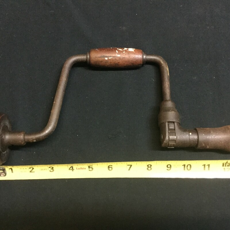 Antique ratcheting hand drill.