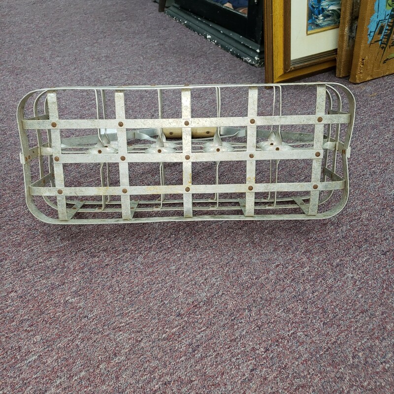 Antique (almost) Motor Oil Bottle Rack, Metal, Holds 10 Bottles<br />
Hard to find bottle rack from 1920's - 30's<br />
Contact store for shipping