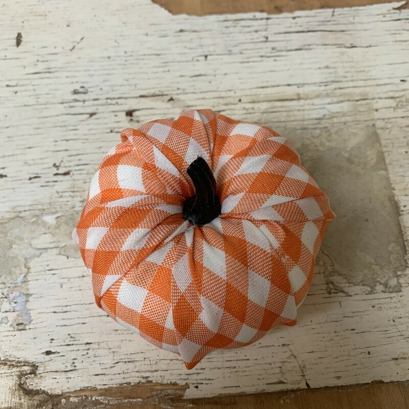 Add a sweet, decorative touch to your fall decor with this Orange  Buffalo Check Fabric Pumpkin.
Perfect little centerpiece, accent, diy projects.  It will definitely welcome fall into you house with style.
Measures approx 3 1/4'' and  3 1/2'' wide.
Please make sure to look at all the pictures!
Thank you so much!
