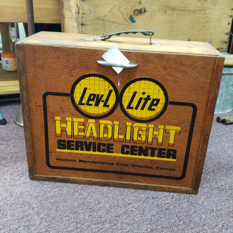 Lev-L Lite Headlight Service Kit  In Original Case, Complete with Manual!
Great addition to any shop or man cave
Contact store for shipping