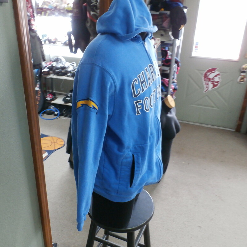 San Diego Chargers Hoodie Blue size Small #22283<br />
Our Clothes Rating: 3- Good Condition<br />
Brand: Reebok<br />
size: Men's Small (Chest: 22\" Length: 25\")<br />
color: Powder Blue<br />
Style: zip up hoodie; embroidered logos<br />
Condition: 3- Good- slightly worn and faded; light pilling and fuzz; noticeable light pilling across the lower front; sleeve ends are worn from use; material is slightly stretched out at the bottom;<br />
Shipping: FREE<br />
Item #: 22283