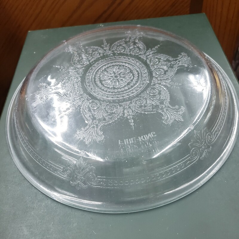 Fire King Embossed Pie Plate, Clear, Size: 9in<br />
Time for Caramel Apple Pie! :)