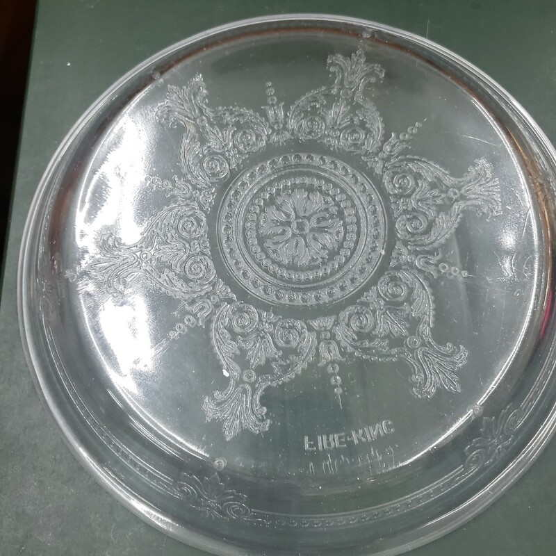 Fire King Embossed Pie Plate, Clear, Size: 9in<br />
Time for Caramel Apple Pie! :)