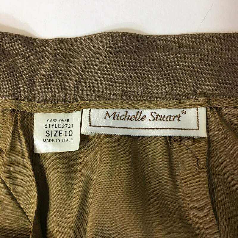 110-167 Michelle Stuart, Brown, Size: 10 brown below the knee skirt w/ front pockets 100% Viscose  good