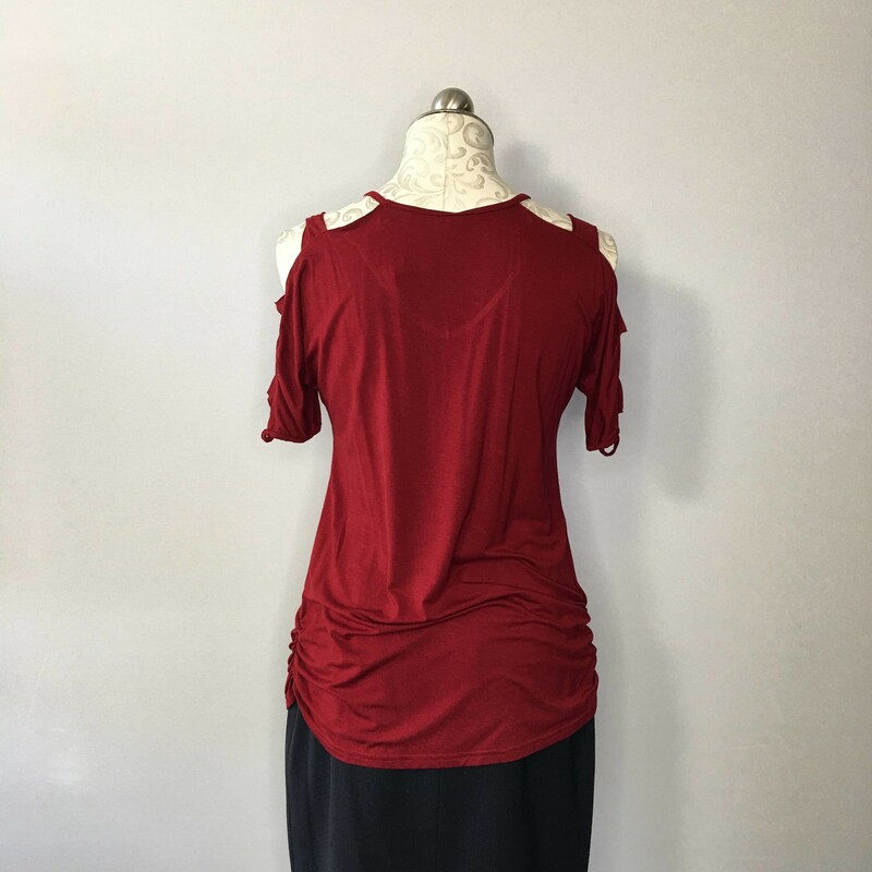 102-019 -, Red, Size: Medium Red Shirt With Shoulder Cutouts