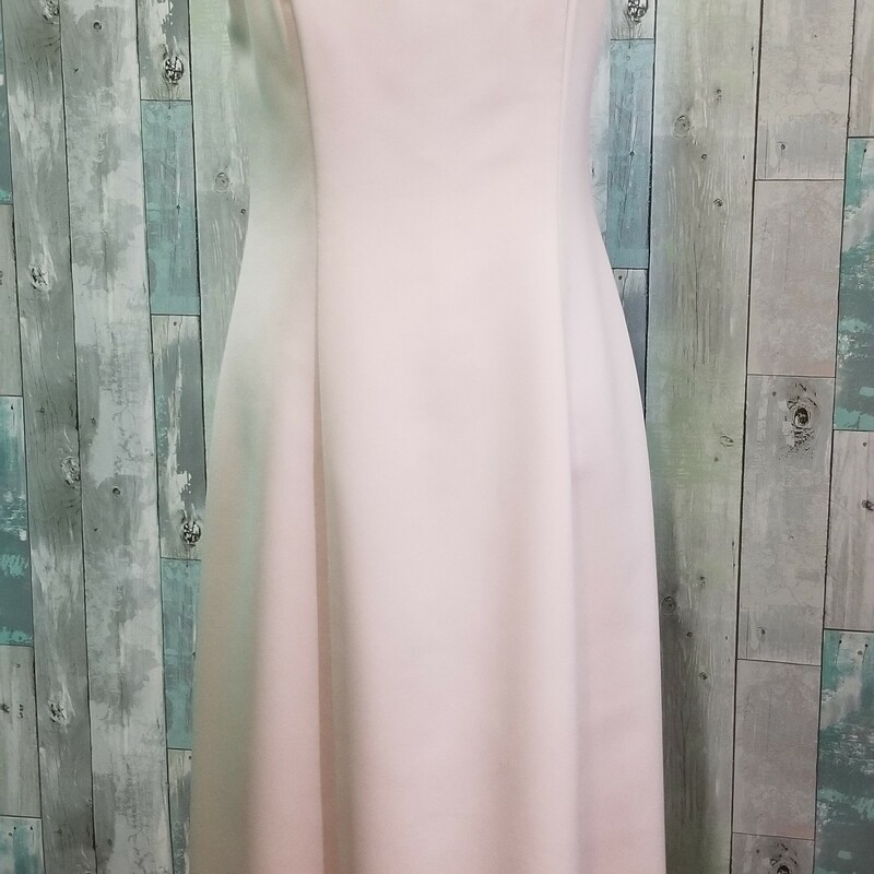 Alex Nights 2 piece long formal. The cropped bolero jacket has beautiful beading arount the neckline. The dress is spaghetti strap with a back zip closure.
Freshly dry cleaned 100% polyester
NO RETURNS; we strongly suggest you stop in and try it on if you're unsure of your size.
Champagne
Size: 8