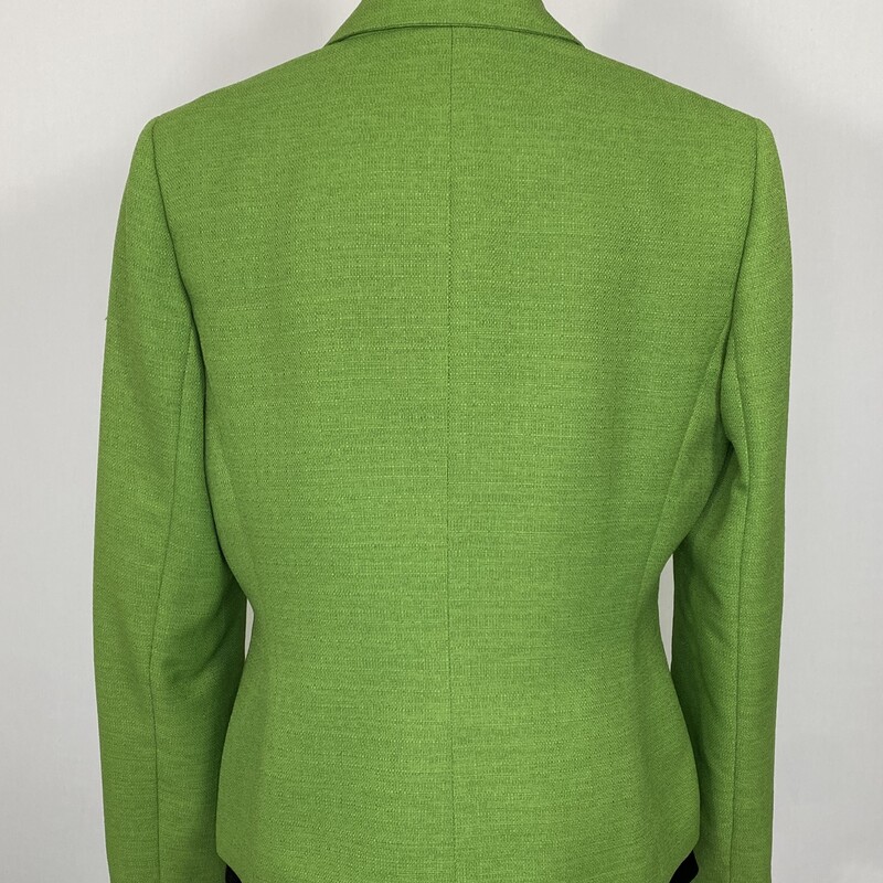 120-481 Evan-picone, Green, Size: 10
bright green blazer with black buttons 100% polyester  good