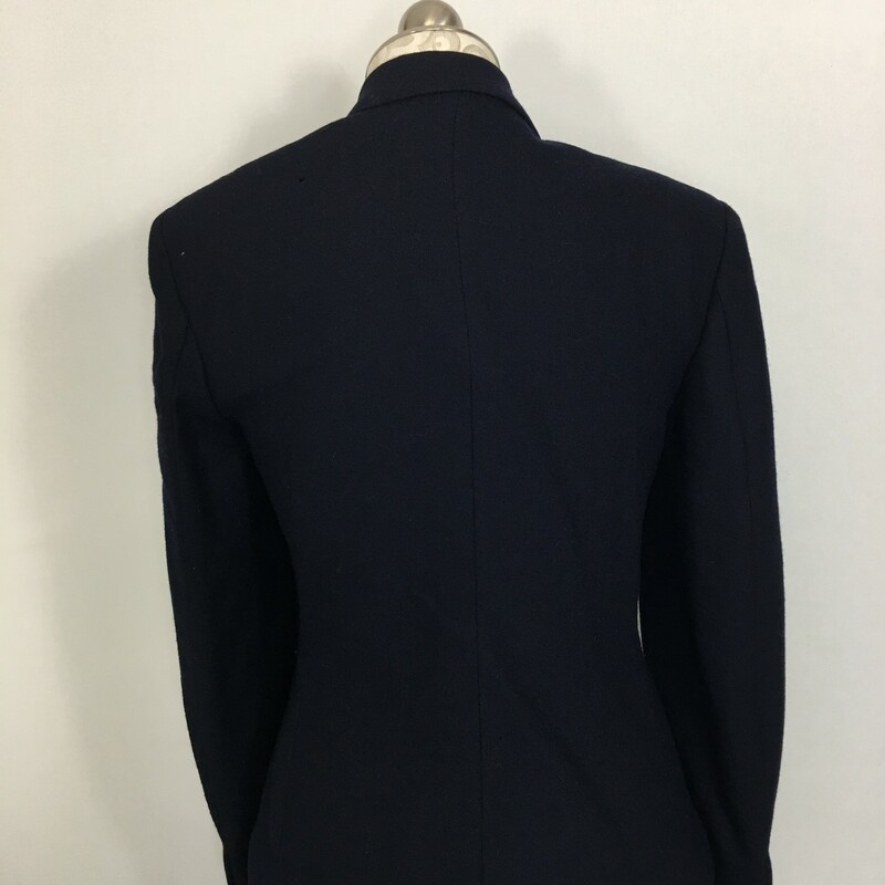 120-479 Bankers Club, Navy Blu, Size: 12 navy blue wool blazer with 1 button 100% wool  good