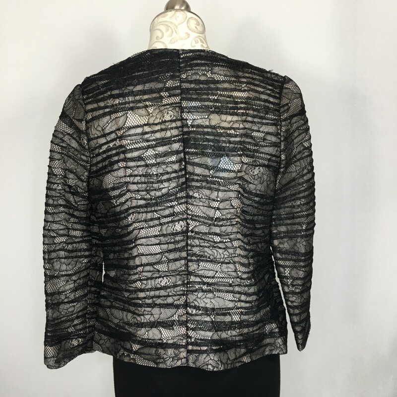 109-004 Js Collections, Black An, Size: 10<br />
Black lace jacket -