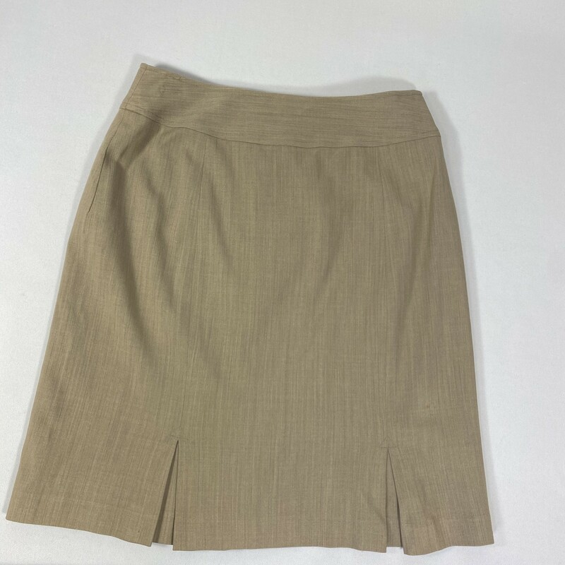 100-1014 Etcetera, Tan, Size:  6 plain beige skrt with 2 small slits in the front 57% viscose 38% virgin wool 5% spandex  good