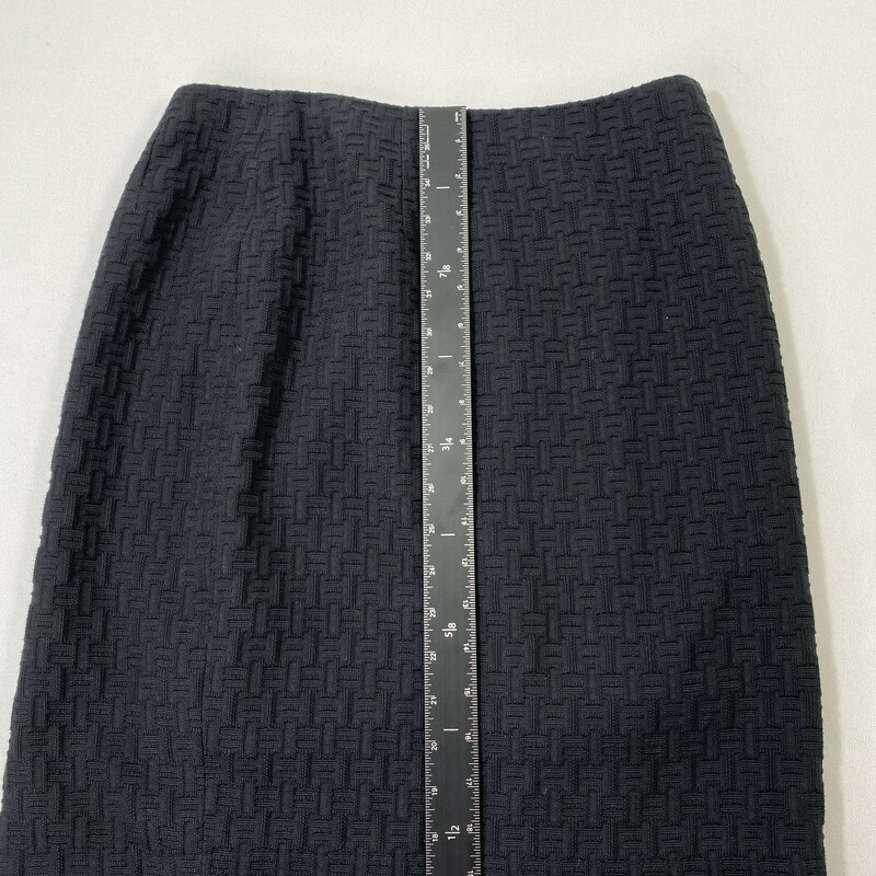 100-1107 Etcetera, Black, Size: 6 textured black skirt with slit in the back 77% cotton 23% viscose  good