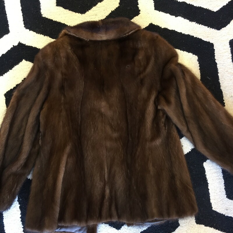 Bensky Fur Mink Coat- Mink fur coat for winter.  Complete your evening look with this dazzling piece. Chestnut. Size: Med