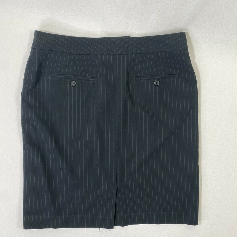 120-501 Isaac Mizrahi, Black, Size: 10 black pencil skirt with light grey thin stripes 75% polyester 20% rayon 5% spandex  good