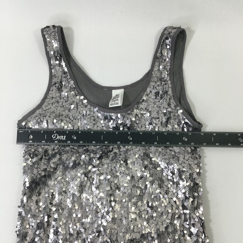 SELF PET Sequin Mini Slip Size SMALL
Self Sequin mini or slip dress. 100% PET recyclable plastic pewter colored teardrop shaped sequins, inner nylon lining, cotton lace skirt hits at the hips.
Dry Clean only - This dress has some stretch but is probable size  4

10.6 oz