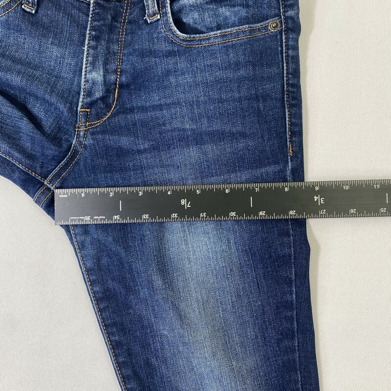 102-372 Old Navy, Blue, Size: 0 plain dark blue mid rise skinny jeans 70% cotton 2% spandex 28% polyester  good